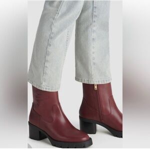 Coach Corinna Leather Bootie Wine Size 8 Like New!
